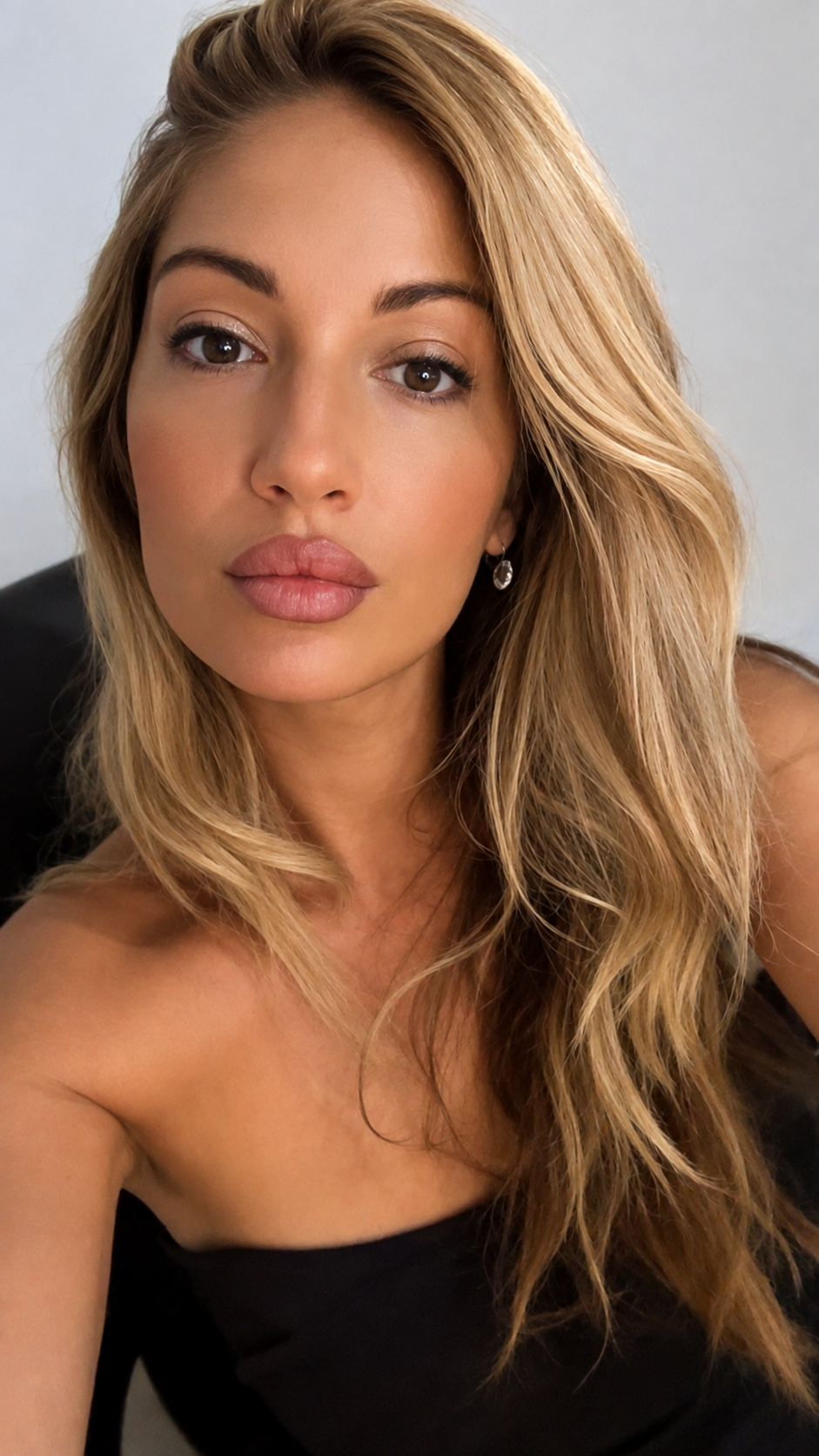 Sasha, 35, from , photo 2 of 5